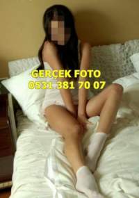 Karatay'da Eşsiz Güzelliğiyle Tesettürlü Escort Bayan: Merve