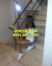 Karatay'da Eşsiz Güzelliğiyle Tesettürlü Escort Bayan: Merve